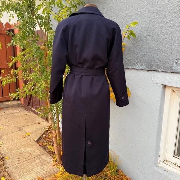 Must Have London Fog classic navy trench coat with removable lining - Picture 2 of 12